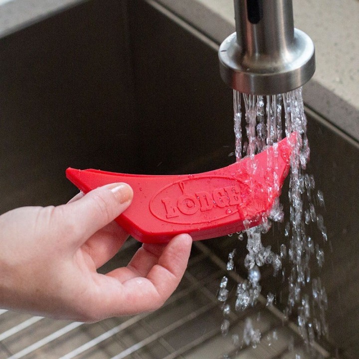 Asa protectora silicona rojo 13cm para cacerola Lodge