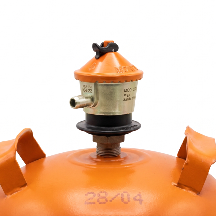 Regulador profesional de gas 112 mbar | Paelleros Roger