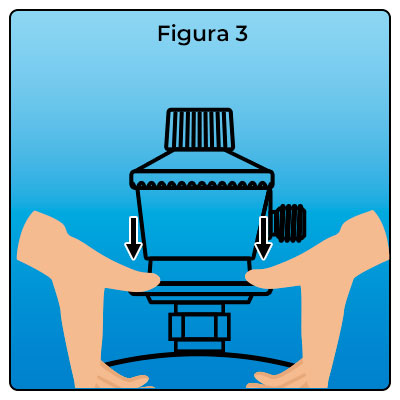Presionar para que quede anclado el regulador a la bombona