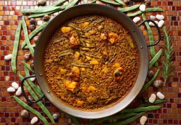 Paella valenciana: receta tradicional paso a paso (con tiempos y fuegos)